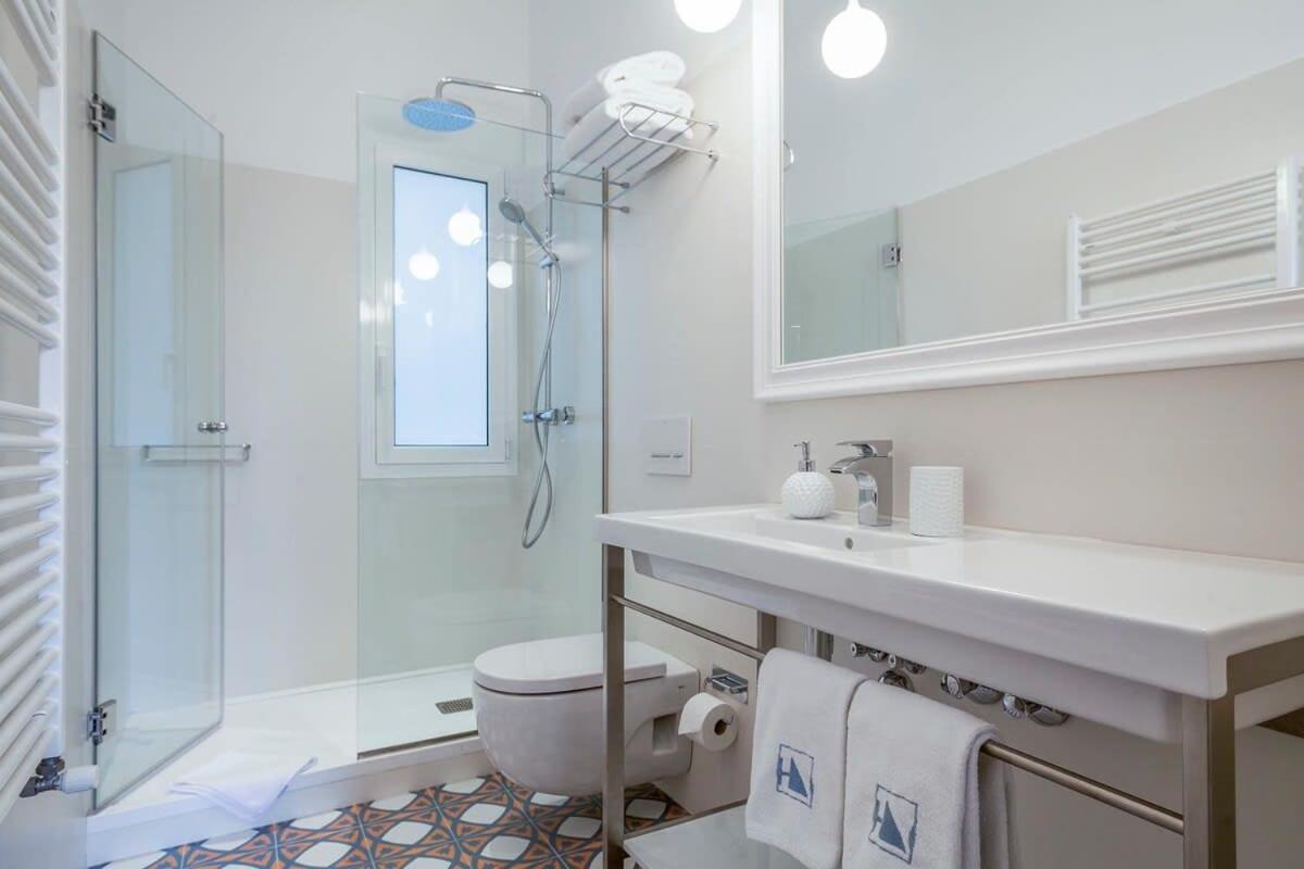 Casa Batllo - Luxury Historic 4bd 4bth For 9 Guests Appartement *