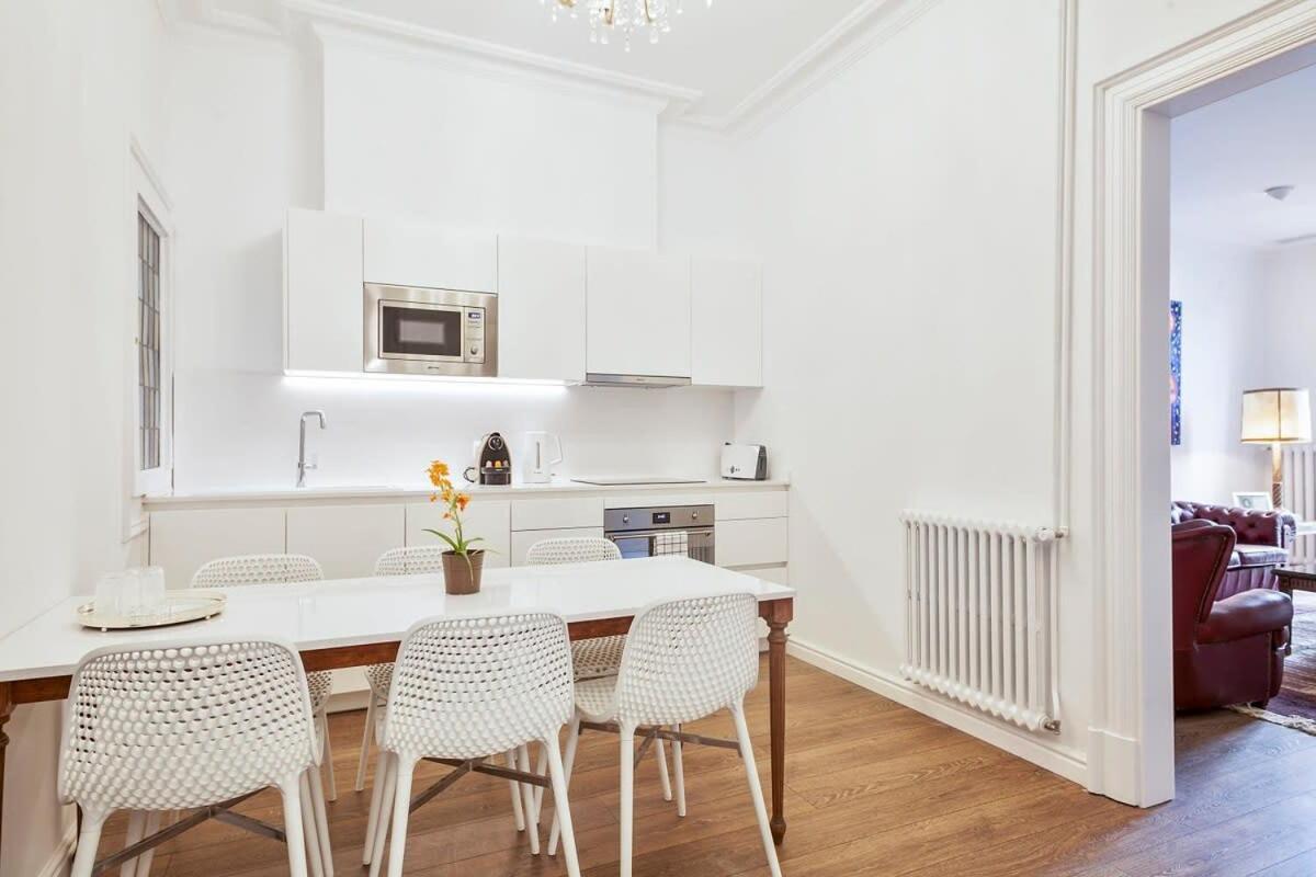 Casa Batllo - Luxury Historic 4bd 4bth For 9 Guests * Barcelone